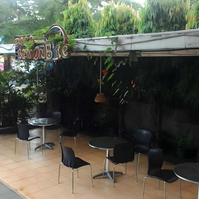 Hotel Bintang Surakarta  Bagian luar foto